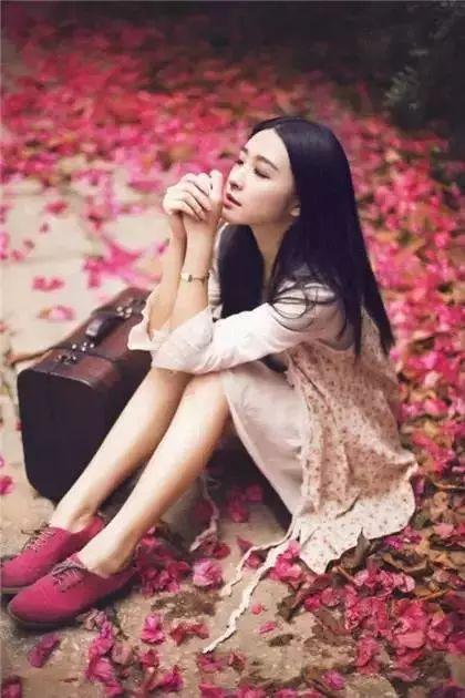 女主播系列番号及封面,揭开神秘封面的诱惑世界  第2张